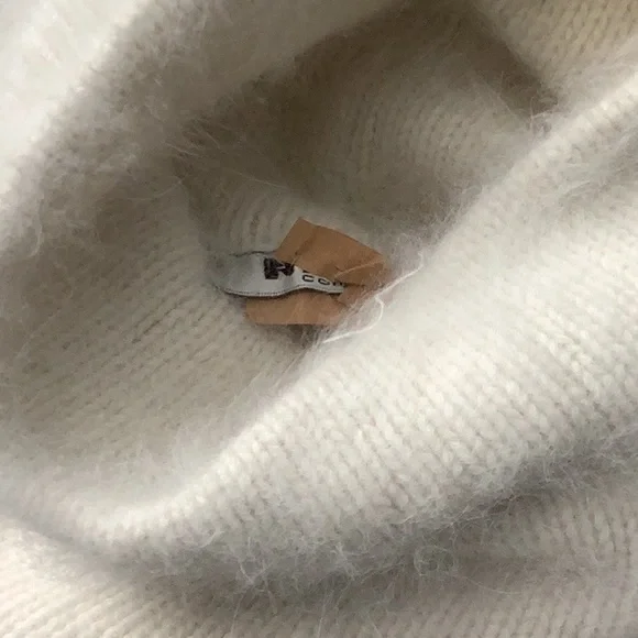 VINTAGE-Angora Knit Sweater - Picture 7 of 7